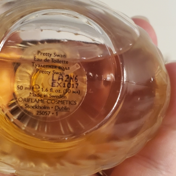 **LAST CHANCE!**"Pretty Swan" by Oriflame Fragrance - Picture 6 of 8